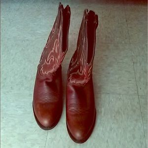 Gently worn cowboy boots 9D